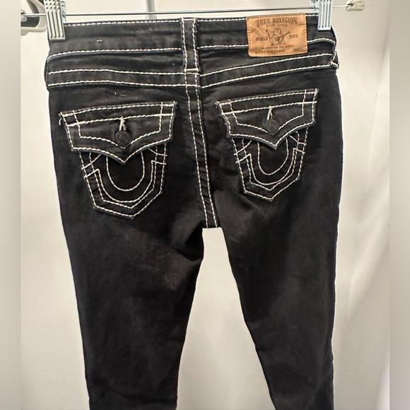 True Religion Black Skinny Jeans with White Stitching - Picture 4 of 11